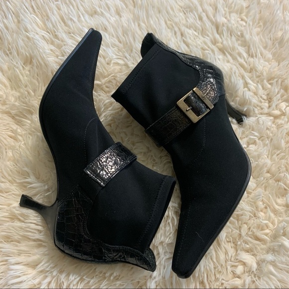 Donald J. Pliner Buckle Booties Size 6M - Picture 2 of 16